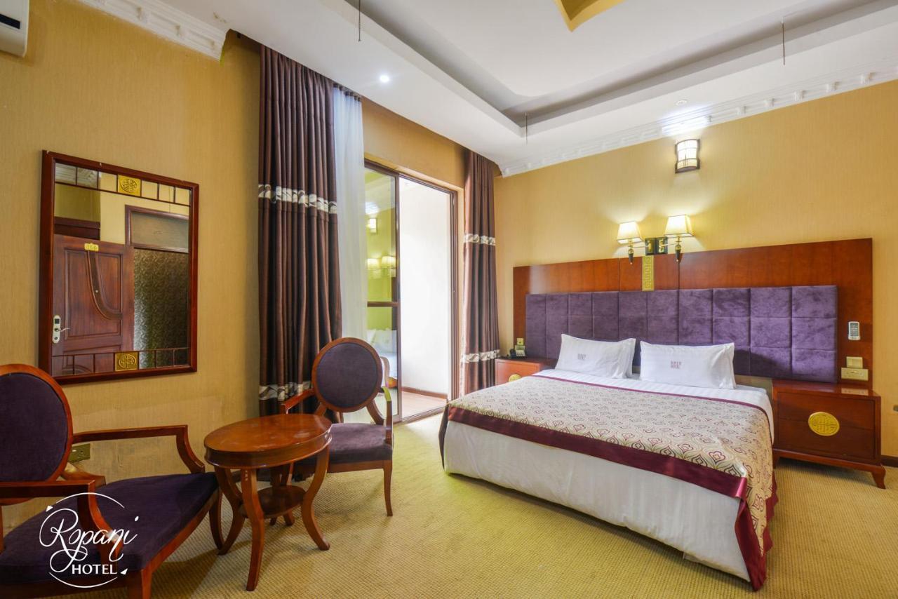 Ropani Hotel Kitende Exteriör bild